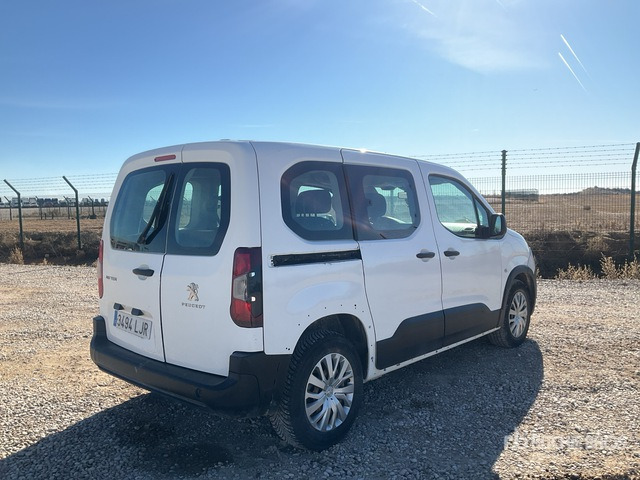 2020 Peugeot Rifter Passenger Van - Микробус, Пътнически бус: снимка 3 2020 Peugeot Rifter Passenger Van - Микробус, Пътнически бус: снимка 3