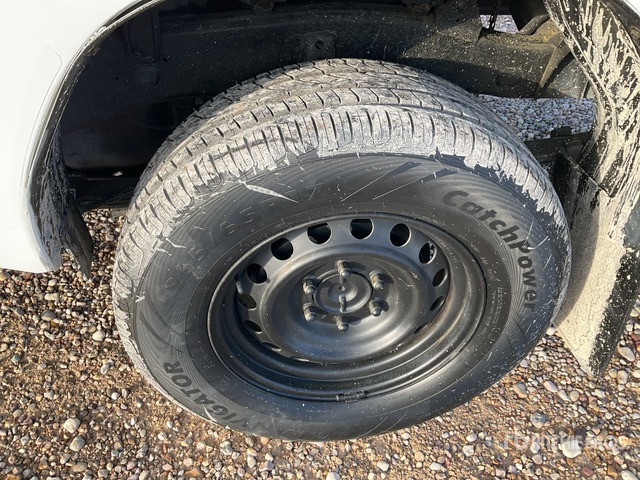 2020 Toyota Hilux 4x4 Crew Cab Pickup - Пикап: снимка 5 2020 Toyota Hilux 4x4 Crew Cab Pickup - Пикап: снимка 5