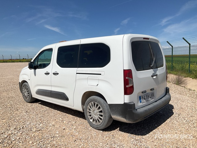 2020 Toyota Proace City Verso Passenger Van - Микробус, Пътнически бус: снимка 4 2020 Toyota Proace City Verso Passenger Van - Микробус, Пътнически бус: снимка 4