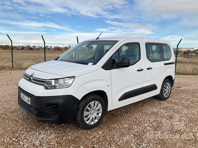 2021 Citroen Berlingo 5 Passenger Van - Микробус, Пътнически бус: снимка 2 2021 Citroen Berlingo 5 Passenger Van - Микробус, Пътнически бус: снимка 2