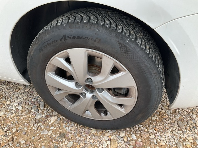 2021 Citroen C4 Grand Spacetourer Automobile - Лек автомобил: снимка 4 2021 Citroen C4 Grand Spacetourer Automobile - Лек автомобил: снимка 4