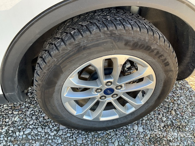 2021 Ford Kuga Automobile - Джип: снимка 4 2021 Ford Kuga Automobile - Джип: снимка 4