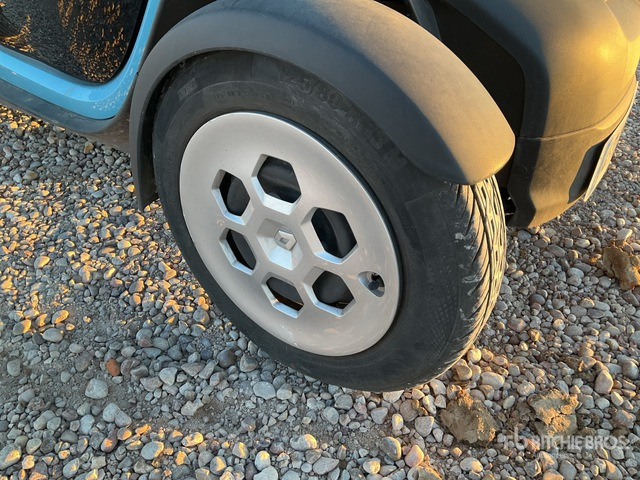 2021 Renault Twizy Electric Automobile - Лек автомобил: снимка 4 2021 Renault Twizy Electric Automobile - Лек автомобил: снимка 4