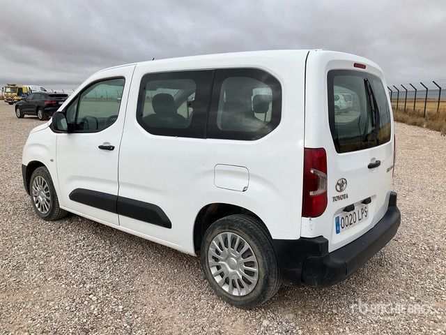 2021 Toyota Proace Passenger Van - Микробус, Пътнически бус: снимка 3 2021 Toyota Proace Passenger Van - Микробус, Пътнически бус: снимка 3