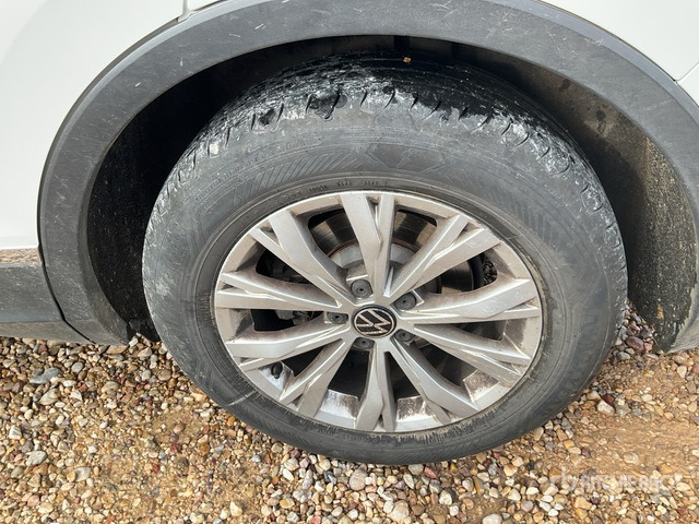 2021 Volkswagen Tiguan Automobile - Лек автомобил: снимка 4 2021 Volkswagen Tiguan Automobile - Лек автомобил: снимка 4