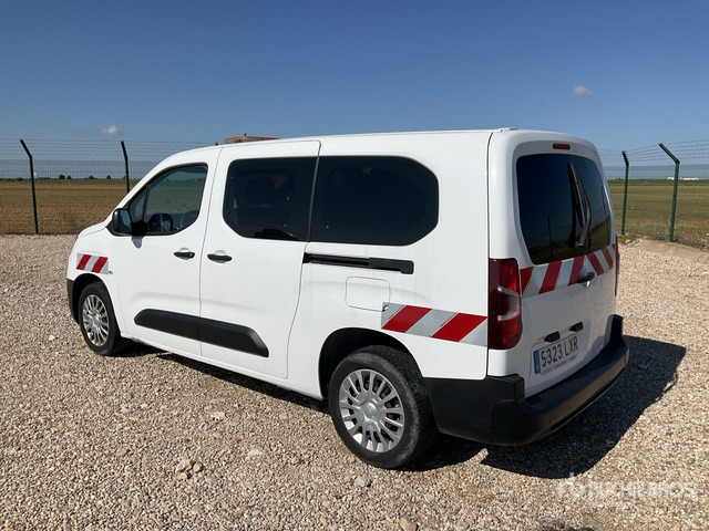 2022 Toyota Proace City Verso 5 Passenger Van - Микробус, Пътнически бус: снимка 3 2022 Toyota Proace City Verso 5 Passenger Van - Микробус, Пътнически бус: снимка 3