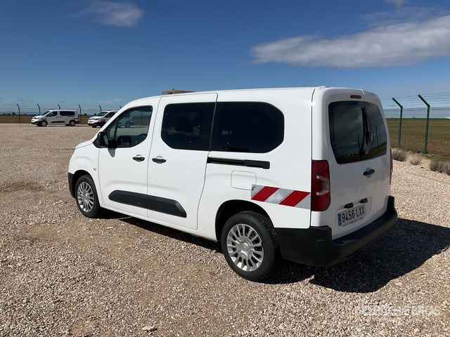2022 Toyota Proace City Verso 5 Passenger Van - Микробус, Пътнически бус: снимка 2 2022 Toyota Proace City Verso 5 Passenger Van - Микробус, Пътнически бус: снимка 2