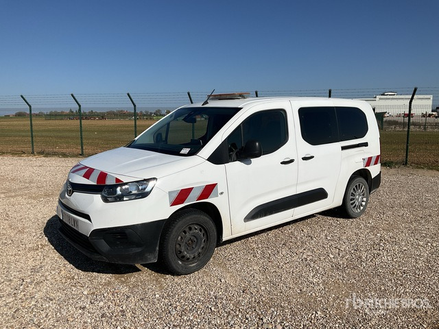 2022 Toyota Proace City Verso 5 Passenger Van - Микробус, Пътнически бус: снимка 3 2022 Toyota Proace City Verso 5 Passenger Van - Микробус, Пътнически бус: снимка 3