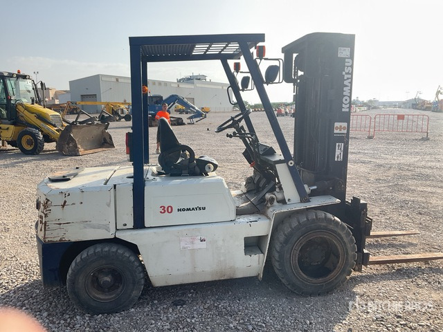 Komatsu FG30-8 Forklift - Мотокар: снимка 3 Komatsu FG30-8 Forklift - Мотокар: снимка 3