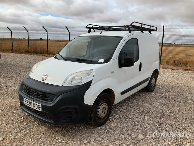 2017 Fiat Fiorino Cargo Van - Лекотоварен автомобил: снимка 1 2017 Fiat Fiorino Cargo Van - Лекотоварен автомобил: снимка 1