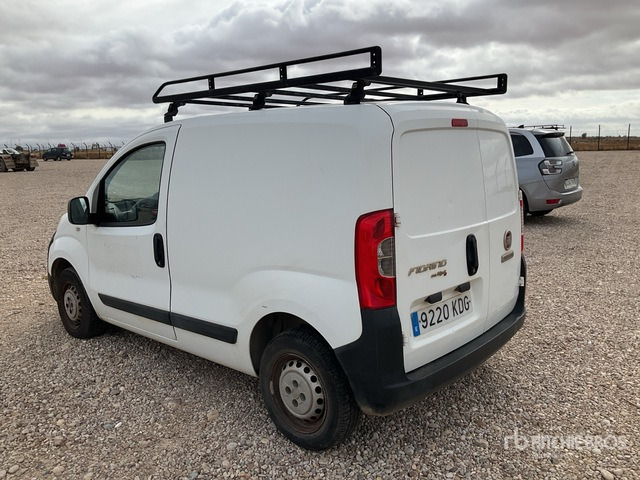 2017 Fiat Fiorino Cargo Van - Лекотоварен автомобил: снимка 2 2017 Fiat Fiorino Cargo Van - Лекотоварен автомобил: снимка 2