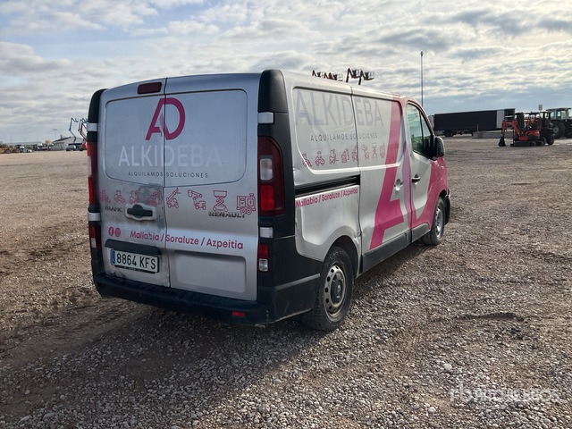 2017 Renault Trafic Cargo Van - Лекотоварен автомобил: снимка 3 2017 Renault Trafic Cargo Van - Лекотоварен автомобил: снимка 3