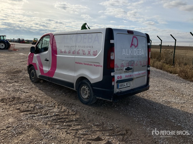 2017 Renault Trafic Cargo Van - Лекотоварен автомобил: снимка 2 2017 Renault Trafic Cargo Van - Лекотоварен автомобил: снимка 2