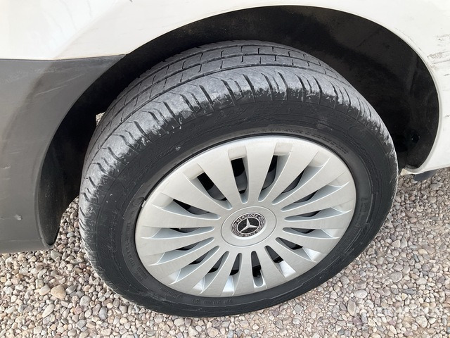 2019 Mercedes-Benz eVito Electric Cargo Van - Лекотоварен автомобил: снимка 5 2019 Mercedes-Benz eVito Electric Cargo Van - Лекотоварен автомобил: снимка 5