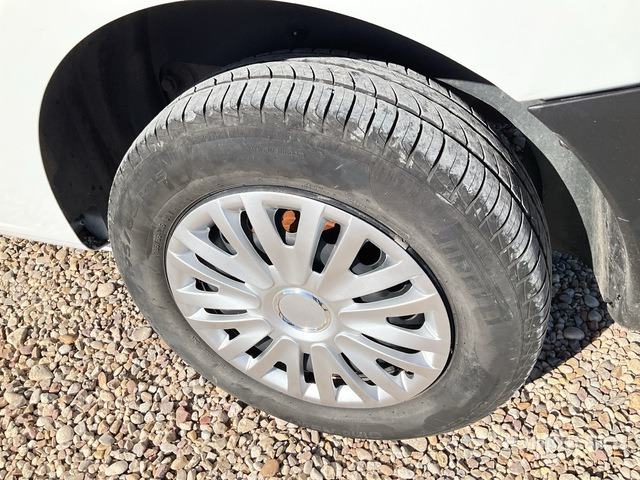 2019 Renault Kangoo Cargo Van - Лекотоварен автомобил: снимка 4 2019 Renault Kangoo Cargo Van - Лекотоварен автомобил: снимка 4