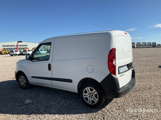 2020 Fiat Doblo Cargo Van - Лекотоварен автомобил: снимка 2 2020 Fiat Doblo Cargo Van - Лекотоварен автомобил: снимка 2