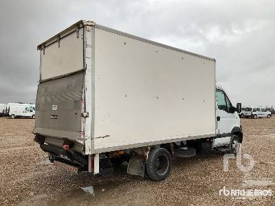 RENAULT 120.35 4x2 - Камион фургон: снимка 3 RENAULT 120.35 4x2 - Камион фургон: снимка 3