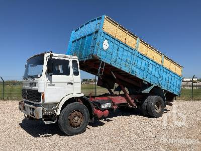 RENAULT DG230.20 4x2 - Самосвал камион: снимка 1 RENAULT DG230.20 4x2 - Самосвал камион: снимка 1