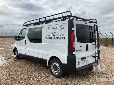 RENAULT TRAFIC 1.9D - Товарен бус: снимка 2 RENAULT TRAFIC 1.9D - Товарен бус: снимка 2