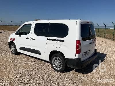 TOYOTA PROACE CITY VER 5 - Лек автомобил: снимка 2 TOYOTA PROACE CITY VER 5 - Лек автомобил: снимка 2