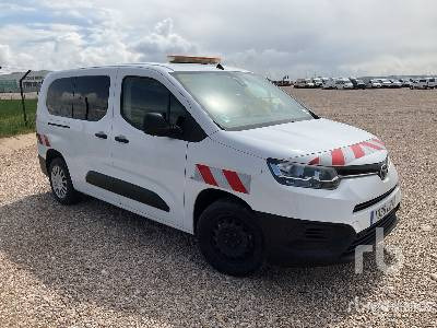 TOYOTA PROACE - Товарен бус: снимка 4 TOYOTA PROACE - Товарен бус: снимка 4