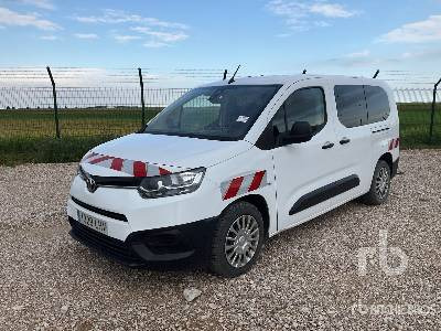 TOYOTA PROACE - Товарен бус: снимка 1 TOYOTA PROACE - Товарен бус: снимка 1
