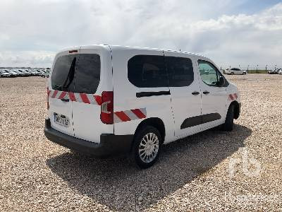 TOYOTA PROACE - Товарен бус: снимка 3 TOYOTA PROACE - Товарен бус: снимка 3