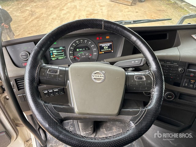 2013 Volvo FH500 4x2 S/A Sleeper Truck Tractor - Влекач: снимка 4 2013 Volvo FH500 4x2 S/A Sleeper Truck Tractor - Влекач: снимка 4