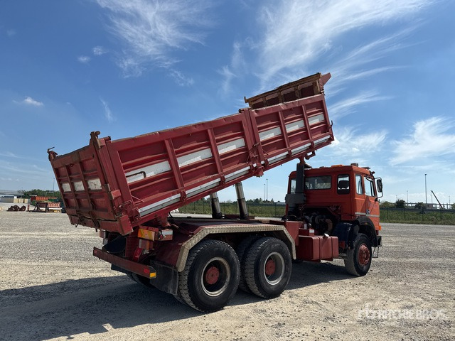 1988 Iveco 330-30 6x4 T/A Dump Truck - Самосвал камион: снимка 3 1988 Iveco 330-30 6x4 T/A Dump Truck - Самосвал камион: снимка 3