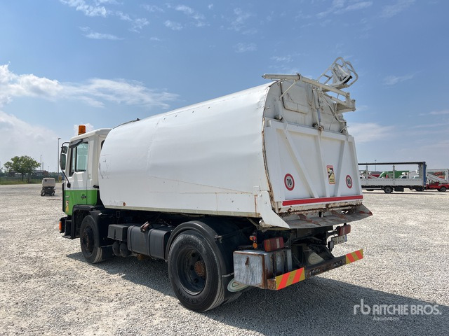 1989 MAN 15.192 Sweeper Truck - Мотометачна машина: снимка 4 1989 MAN 15.192 Sweeper Truck - Мотометачна машина: снимка 4