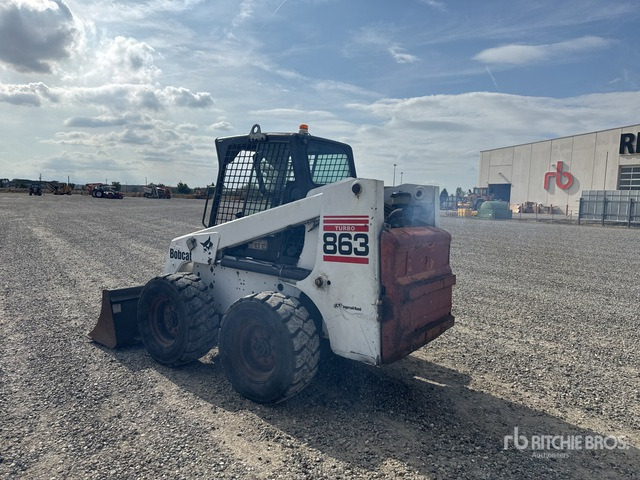 2002 Bobcat 863 High Flow Skid Steer Loader - Мини челен товарач: снимка 4 2002 Bobcat 863 High Flow Skid Steer Loader - Мини челен товарач: снимка 4