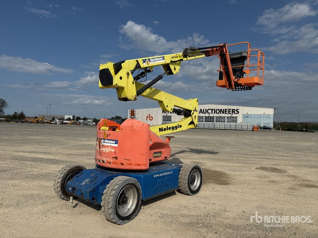 2004 JLG E450AJ Electric Articulating Boom Lift - Артикулираща платформа: снимка 4 2004 JLG E450AJ Electric Articulating Boom Lift - Артикулираща платформа: снимка 4