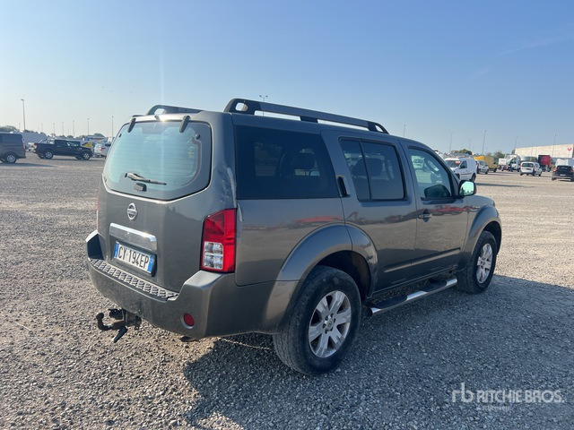 2006 Nissan Pathfinder SUV - Джип: снимка 3 2006 Nissan Pathfinder SUV - Джип: снимка 3