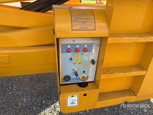 2007 Haulotte H15SX - Ножична работна платформа: снимка 4 2007 Haulotte H15SX - Ножична работна платформа: снимка 4