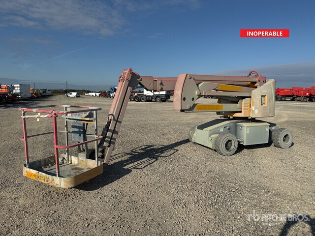 2008 Haulotte HA15IP (Inoperable) Articulating Boom Lift - Артикулираща платформа: снимка 2 2008 Haulotte HA15IP (Inoperable) Articulating Boom Lift - Артикулираща платформа: снимка 2