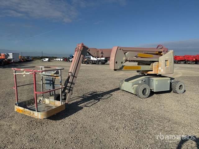 2008 Haulotte HA15IP (Inoperable) Articulating Boom Lift - Артикулираща платформа: снимка 3 2008 Haulotte HA15IP (Inoperable) Articulating Boom Lift - Артикулираща платформа: снимка 3