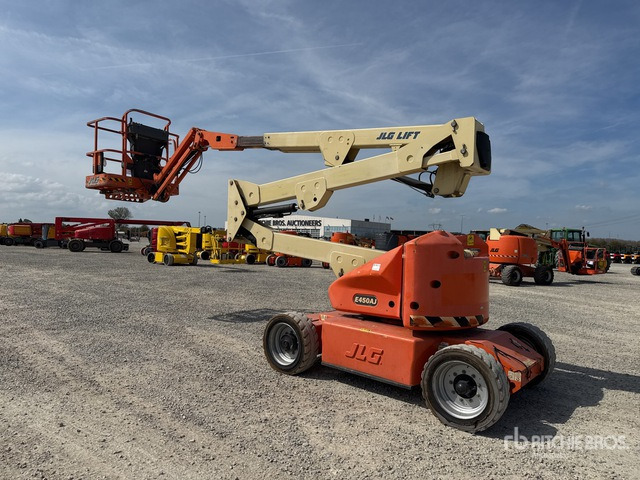 2008 JLG E450AJ V A069 Piattaforma monobraccio articolata - Артикулираща платформа: снимка 3 2008 JLG E450AJ V A069 Piattaforma monobraccio articolata - Артикулираща платформа: снимка 3