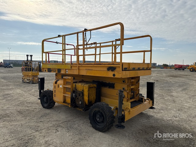 2009 Haulotte H15SX (Inoperable) Scissor Lift - Ножична работна платформа: снимка 5 2009 Haulotte H15SX (Inoperable) Scissor Lift - Ножична работна платформа: снимка 5
