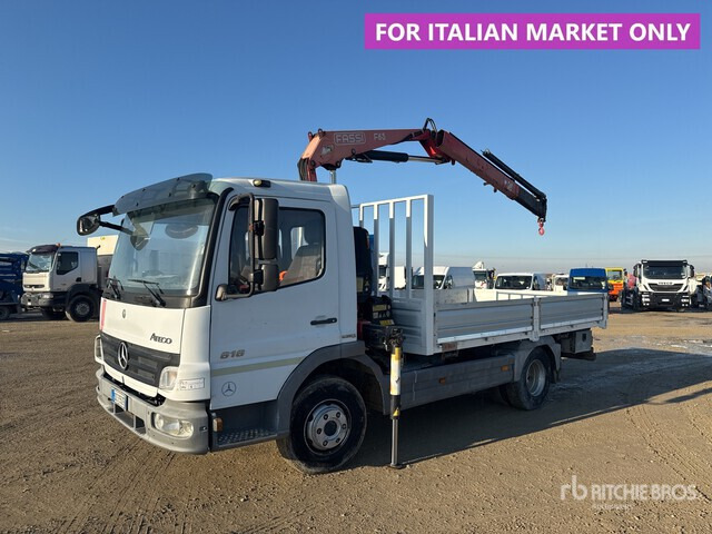 2009 Mercedes-Benz MB 818 K 2009 Fassi F65A.23 2710 kg on 4x2 Flatbed Truck with Crane - Бордови камион, Камион с кран: снимка 2 2009 Mercedes-Benz MB 818 K 2009 Fassi F65A.23 2710 kg on 4x2 Flatbed Truck with Crane - Бордови камион, Камион с кран: снимка 2