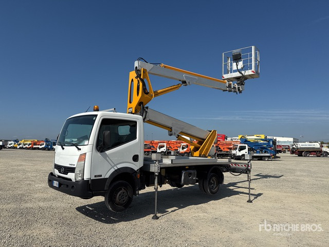 2011 Nissan Cabstar 35 - 11 2011 Multitel Pagliero MX250EX ... Bucket Truck - Автовишка: снимка 1 2011 Nissan Cabstar 35 - 11 2011 Multitel Pagliero MX250EX ... Bucket Truck - Автовишка: снимка 1