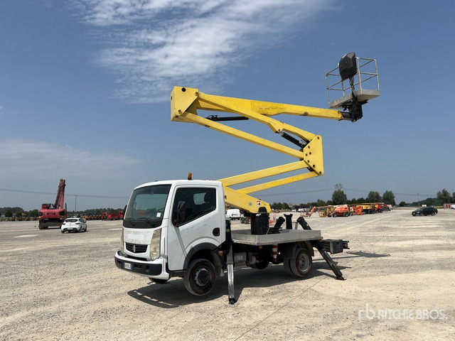 2011 Renault Maxity 2011 Socage DA320 20 m on Bucket Truck - Автовишка: снимка 1 2011 Renault Maxity 2011 Socage DA320 20 m on Bucket Truck - Автовишка: снимка 1