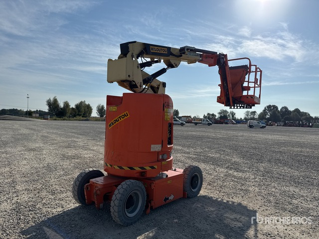 2012 JLG E300 AJP Electric Articulating Boom Lift - Артикулираща платформа: снимка 4 2012 JLG E300 AJP Electric Articulating Boom Lift - Артикулираща платформа: снимка 4