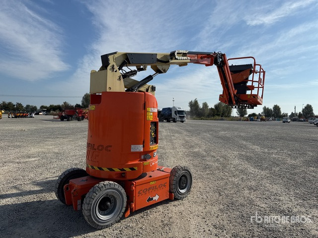 2012 JLG E300 AJP Electric Articulating Boom Lift - Артикулираща платформа: снимка 3 2012 JLG E300 AJP Electric Articulating Boom Lift - Артикулираща платформа: снимка 3