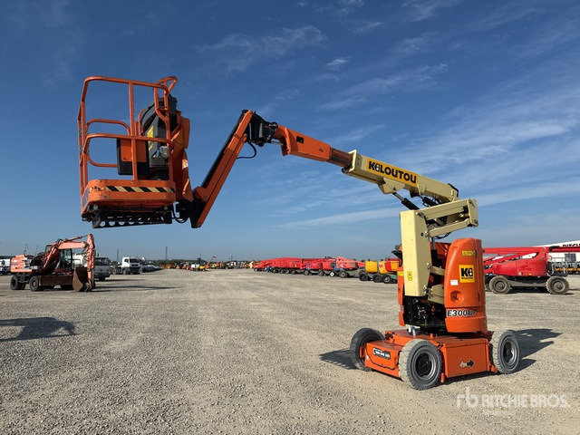 2012 JLG E300 AJP Electric Articulating Boom Lift - Артикулираща платформа: снимка 1 2012 JLG E300 AJP Electric Articulating Boom Lift - Артикулираща платформа: снимка 1