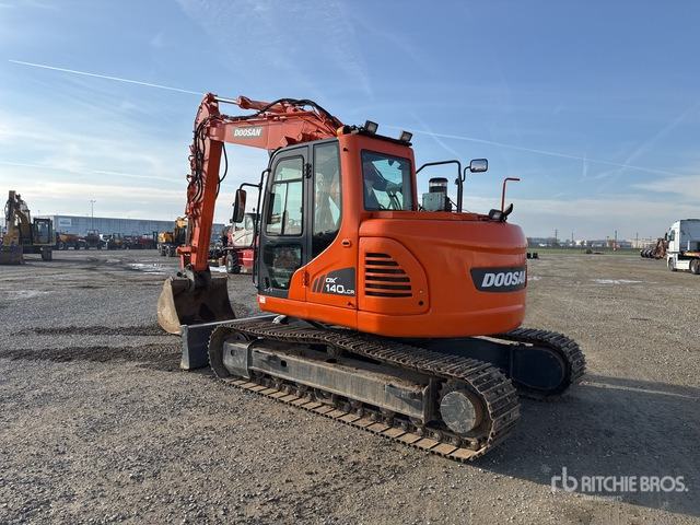 2013 Doosan DX140LCR-3 Tracked Excavator - Верижен багер: снимка 2 2013 Doosan DX140LCR-3 Tracked Excavator - Верижен багер: снимка 2
