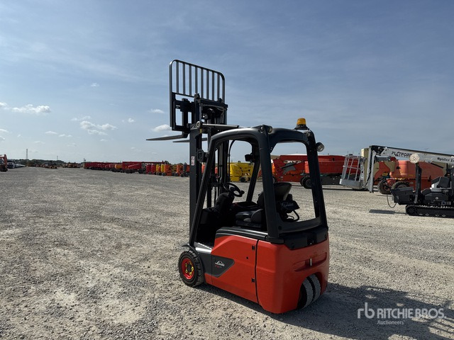 2014 Linde E15-02 1500 kg Electric Forklift - Електрокар: снимка 3 2014 Linde E15-02 1500 kg Electric Forklift - Електрокар: снимка 3
