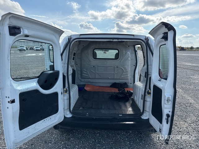 2015 Fiat Fiorino Autocarro furgonato - Малък ван: снимка 5 2015 Fiat Fiorino Autocarro furgonato - Малък ван: снимка 5