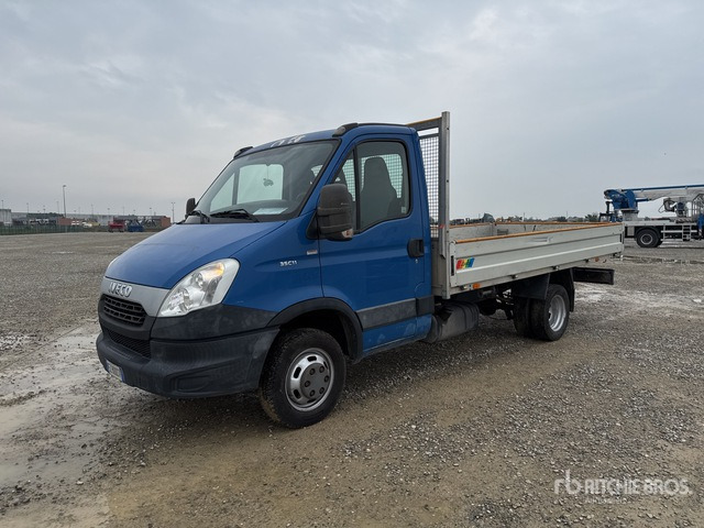 2015 Iveco Daily 35C11 Autocarro cassone fisso - Бордови бус: снимка 1 2015 Iveco Daily 35C11 Autocarro cassone fisso - Бордови бус: снимка 1