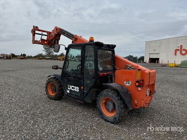 2015 JCB 525-60T4 Sollevatore telescopico - Телескопичен товарач: снимка 3 2015 JCB 525-60T4 Sollevatore telescopico - Телескопичен товарач: снимка 3