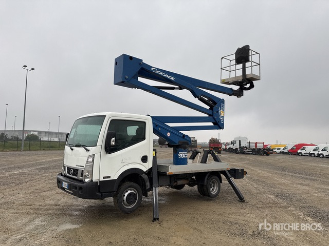2015 Nissan Cabstar 35.12 2015 Socage DA 320 20 m on Bucket Truck - Автовишка: снимка 2 2015 Nissan Cabstar 35.12 2015 Socage DA 320 20 m on Bucket Truck - Автовишка: снимка 2